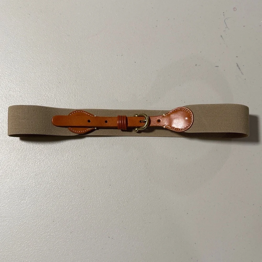 Brooks Brothers Women’s Tan Leather Stretch Belt Size Small/Medium Classic Prep